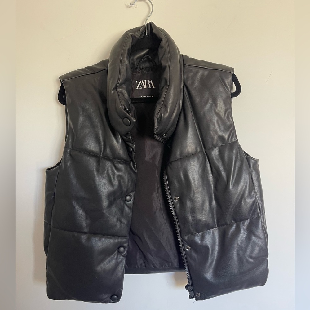 Zara Black Puffer Vest